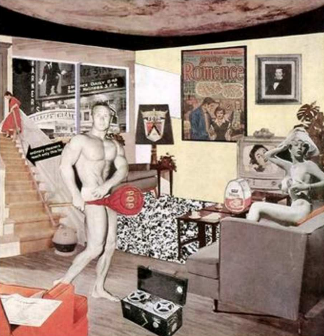 Collage eines Wohnzimmers mit muskulösem Mann, halb nackter Frau auf Sofa, Retro-Postern und Vintage-Möbeln.